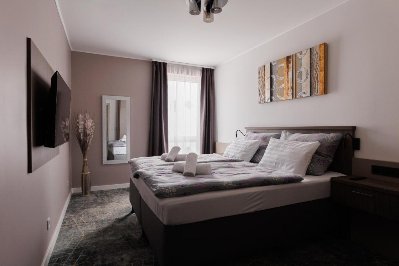 שיופוק Villa Bauhaus Wellness Apartman מראה חיצוני תמונה